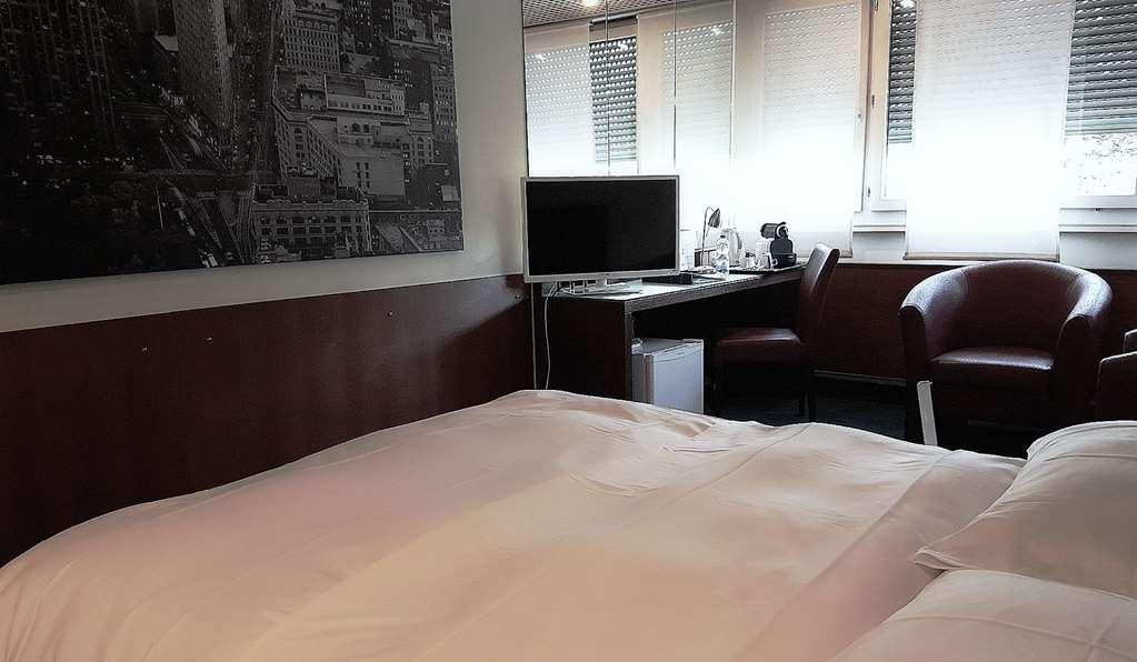 Hostellerie De La Vendee Lancy Cameră foto